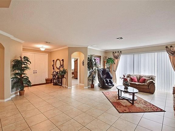 4th image of 11257 SW Kingslake Cir