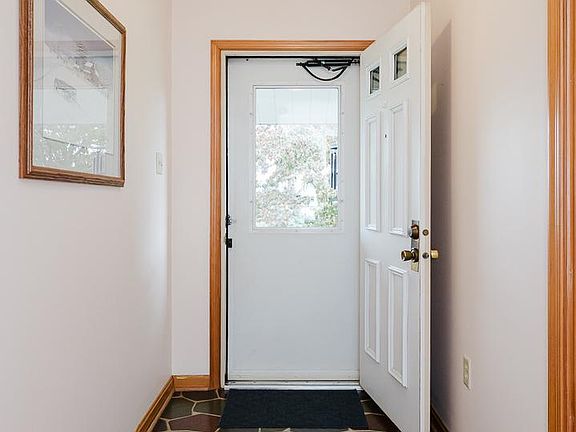 5th image of 8922 Mount Tabor Rd