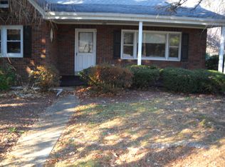 1913 Old Lancaster Pike, Sinking Spring, PA 19608