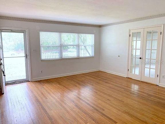 3rd image of 203 Danube Ave