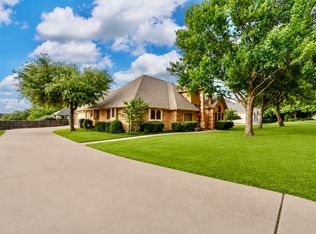 413 Lincoln Oaks Dr, Burleson, TX 76028