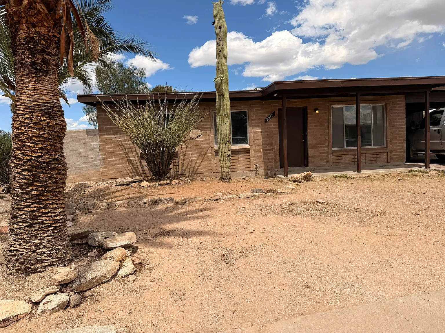 3 bed, 983 sqft, $1,650 — Photo 2