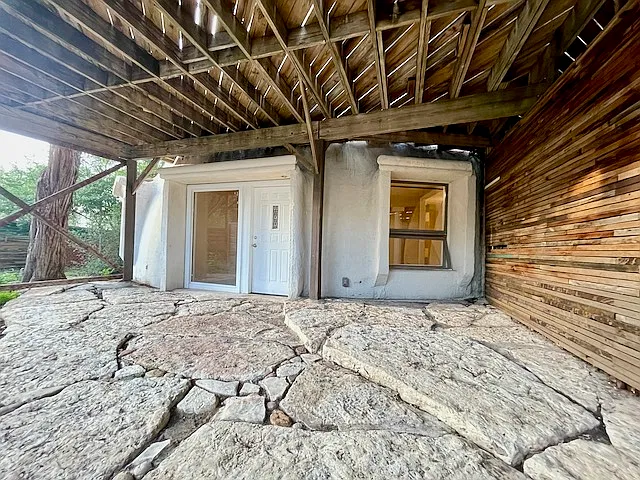1 bed, $1,250 — Photo 1