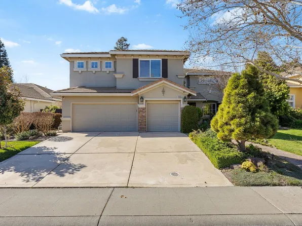 3205 Yosemite Park Way, Elk Grove, CA 95758