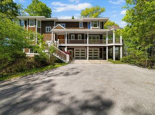 4679 Forest Ridge Dr, Holland, MI 49423