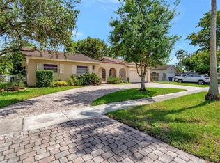 5052 SW 87th Ter, Cooper City, FL 33328