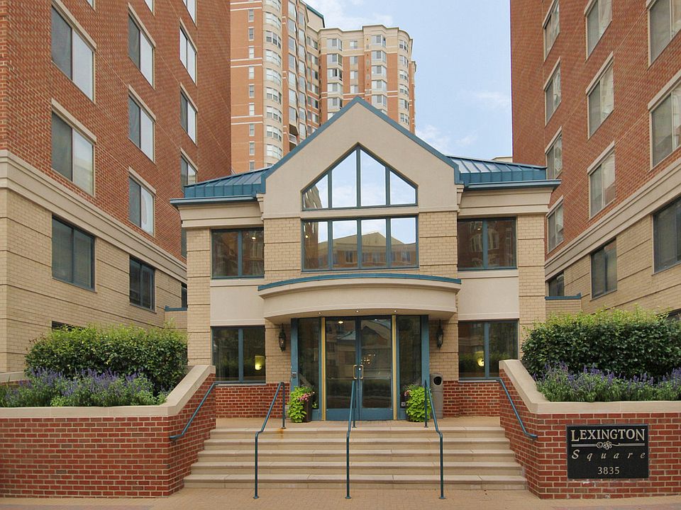 1st image of 3830 9th St N APT 104W