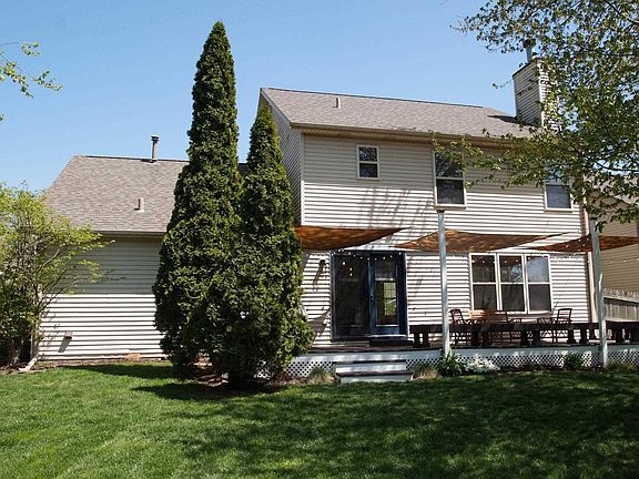 3rd image of 5511 N Leawood Ct