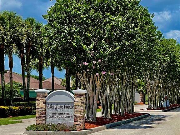 3rd image of 711 Sunset Pointe Dr