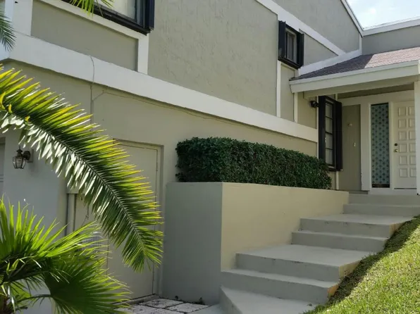 21738 SW 99th Ct, Cutler Bay, FL 33190