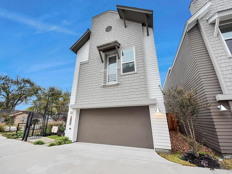 7504 Carver Rd #D — Photo 45