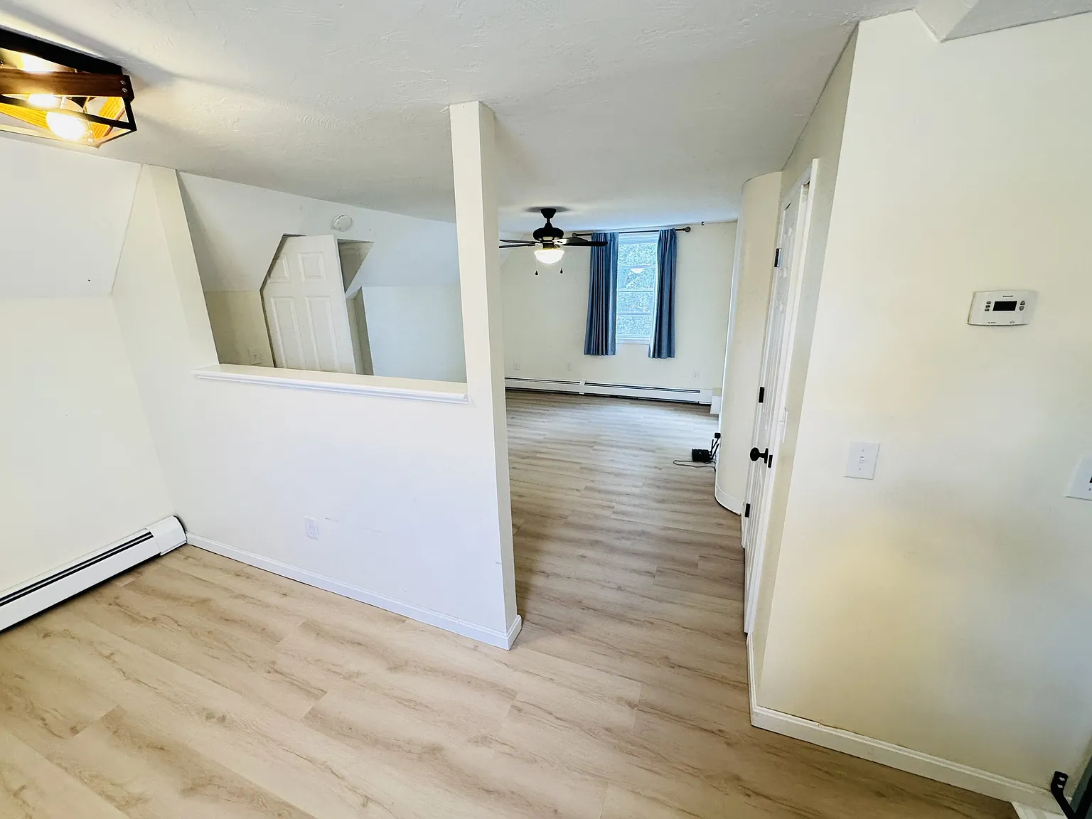 2 bed, 800 sqft, $2,400 — Photo 3