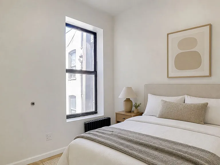 4422 3rd Ave #6 — Photo 4