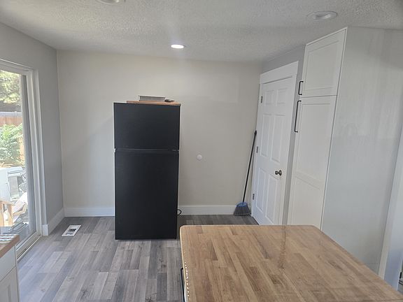 5th image of 3649 W 7950 S