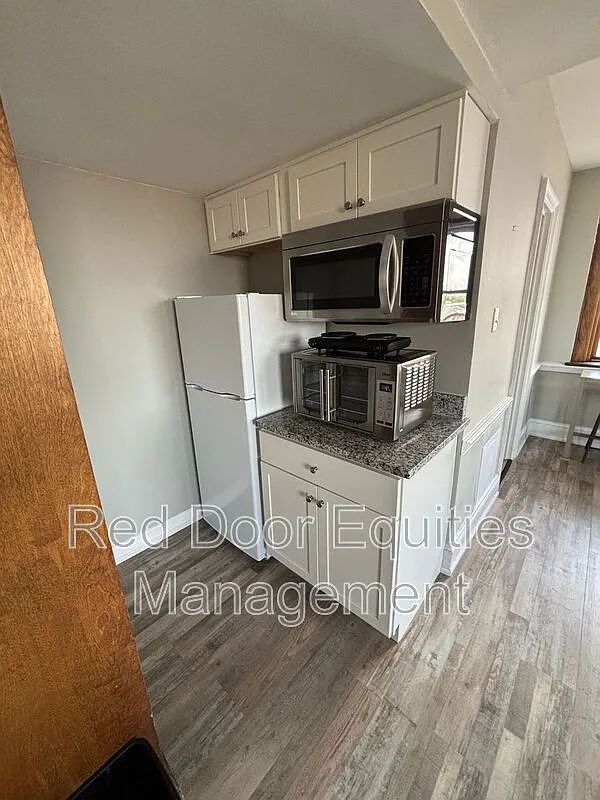 1 bed, 2.0 bath, $1,425 — Photo 4
