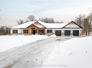 6 Royal Oak Cres, Huntsville, ON P1H 0A8