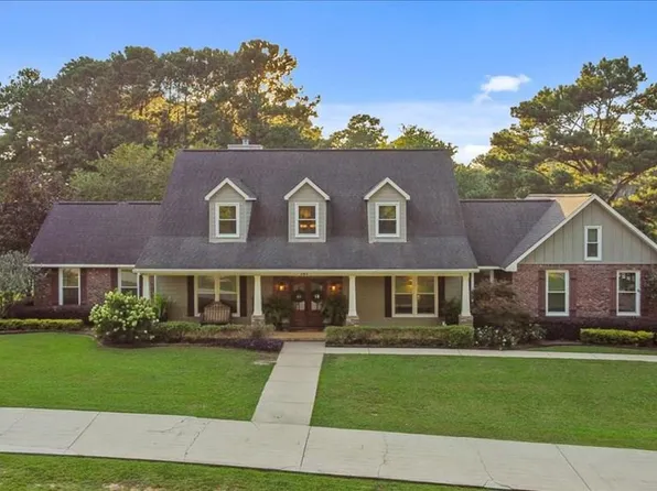 107 W Christen Ln, Dothan, AL 36305