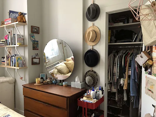 Rented by Manhattan Management LLC | media 57