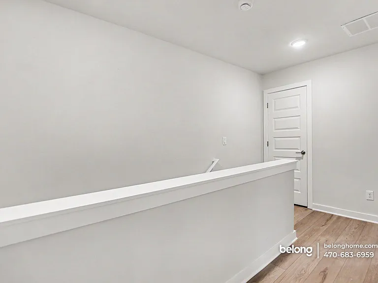 300 Dempsey Dr — Photo 24
