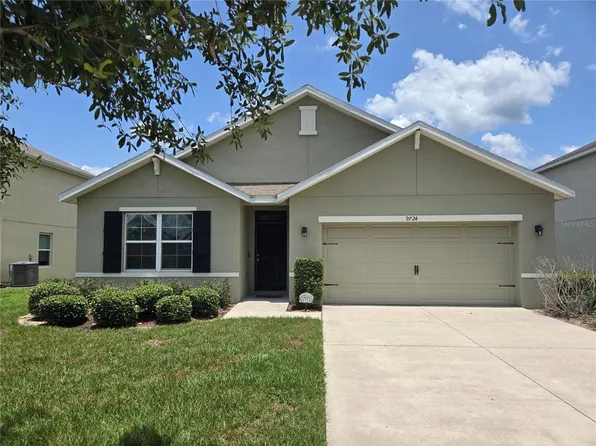 9724 Troncais Cir, Thonotosassa, FL 33592