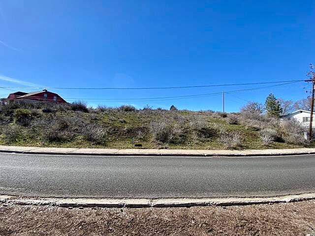 1st image of 932 California Ave Lot 20