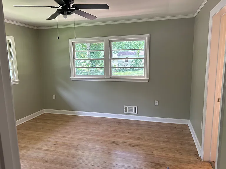 202 Brook Forest Dr — Photo 10