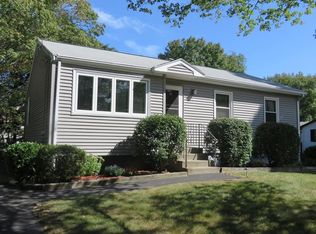 54 Ridge Rd, Holliston, MA 01746