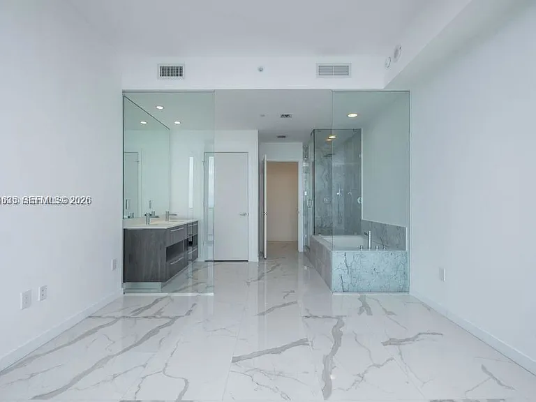 480 NE 31st St #3101 — Photo 4