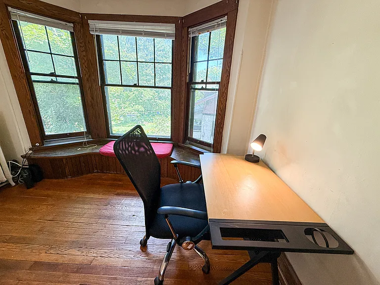 207 Kelvin Pl — Photo 7