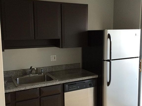 5th image of 1111 N Ash St APT 310