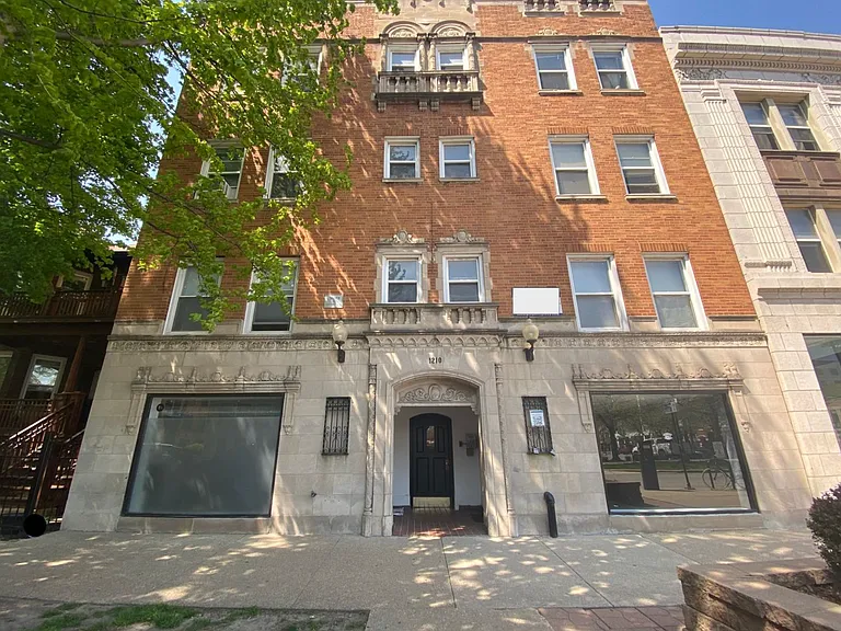 1206-10 W Granville Ave #105 — Photo 9
