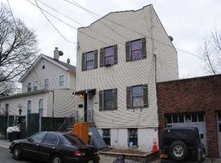 8058 57th St, Ridgewood, NY 11385