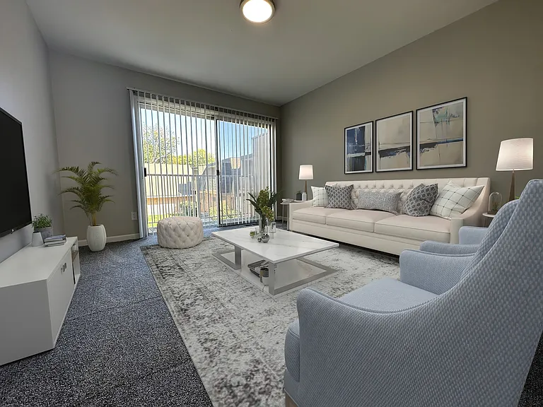 The Peak Apartments and Townhomes — Photo 8