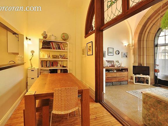 4th image of 555 Washington Ave APT 1E
