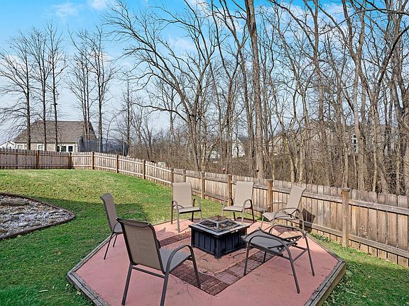 5th image of 550 Yale Cir