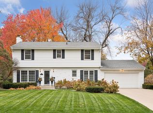 6816 Creston Rd, Edina, MN 55435