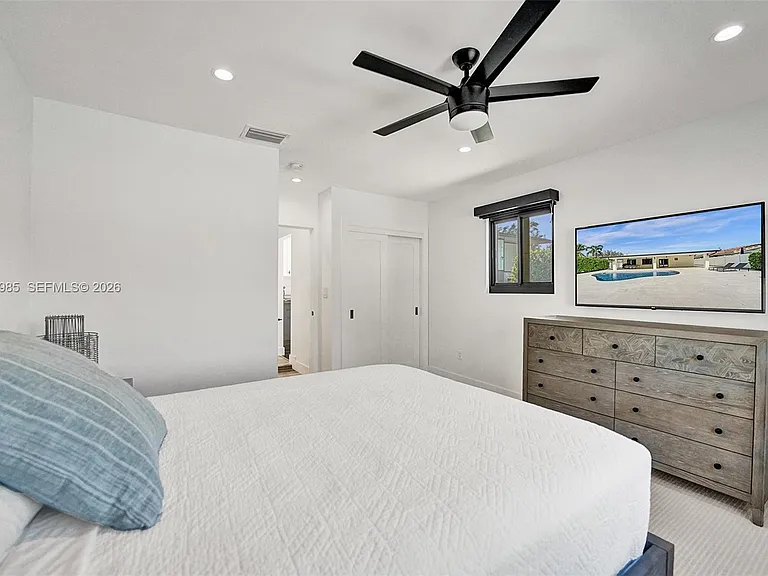 16637 SW 55th Ter — Photo 16