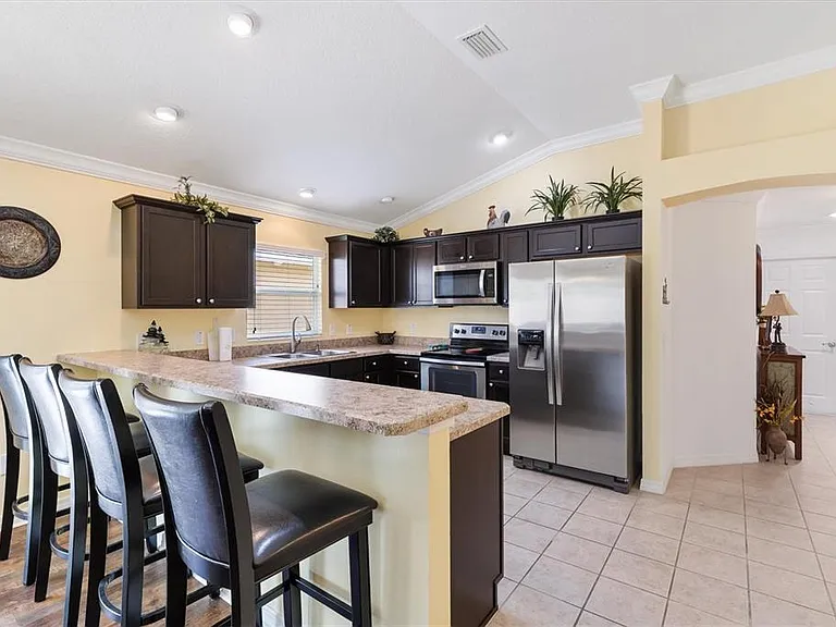 3025 Bartow Ln — Photo 6