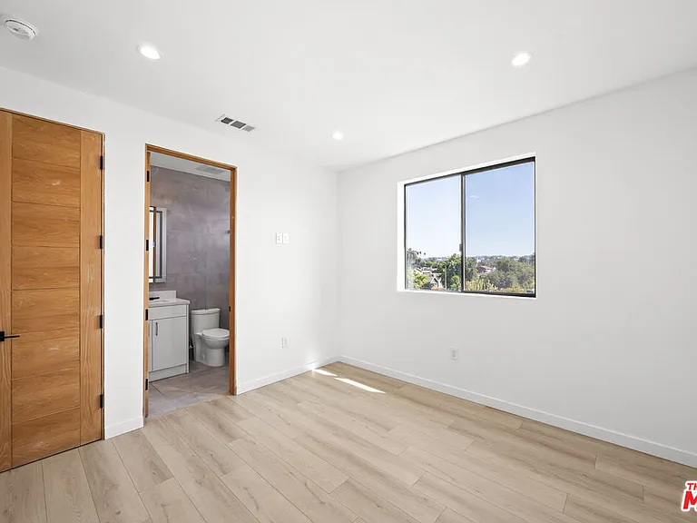 2123 S Cloverdale Ave #1 — Photo 26