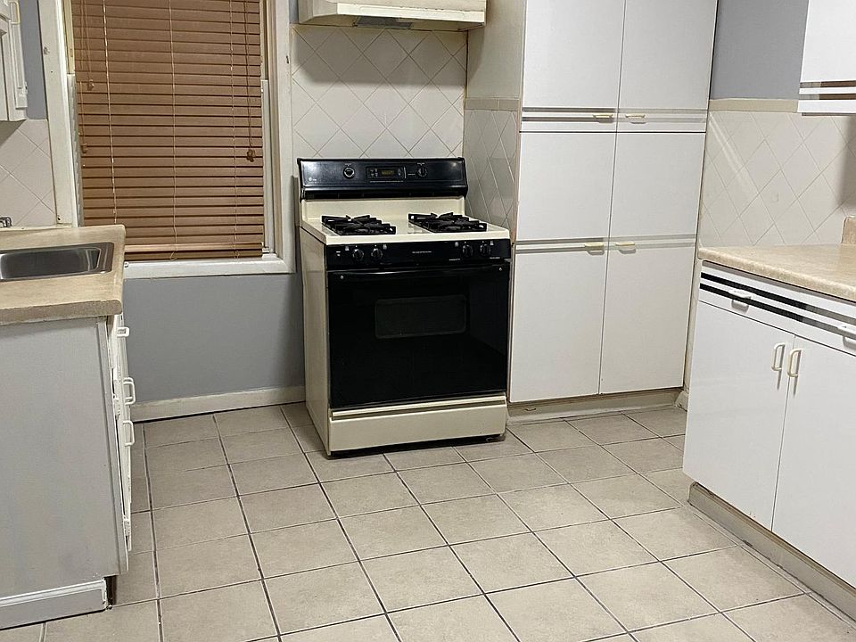 Stove and hood are being replaced with stainless steel