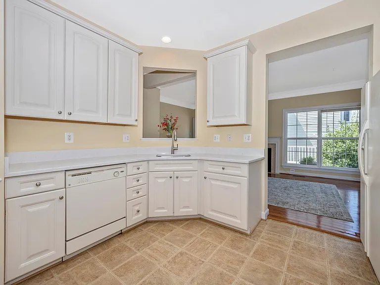 14036 Castle Ridge Way — Photo 47