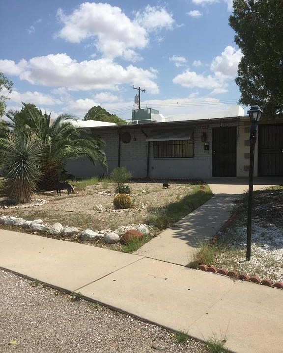 1st image of 4986 S Highland Dr