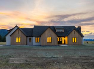 90 Nugget Way, Priest River, ID 83856