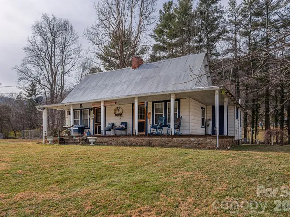 1496 Allens Creek Rd, Waynesville, NC 28786