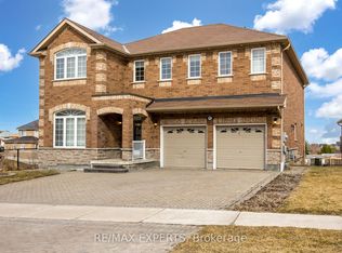 2071 Gibson St, Innisfil, ON L9S0H2
