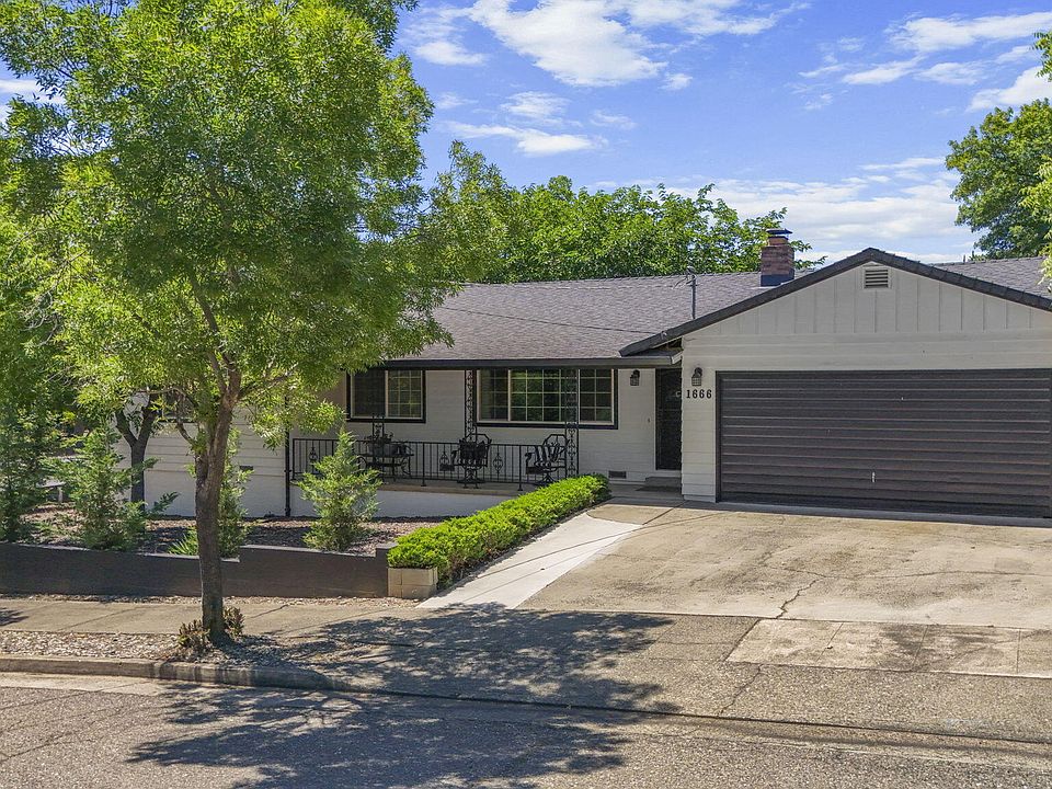 1st image of 1666 Willis St