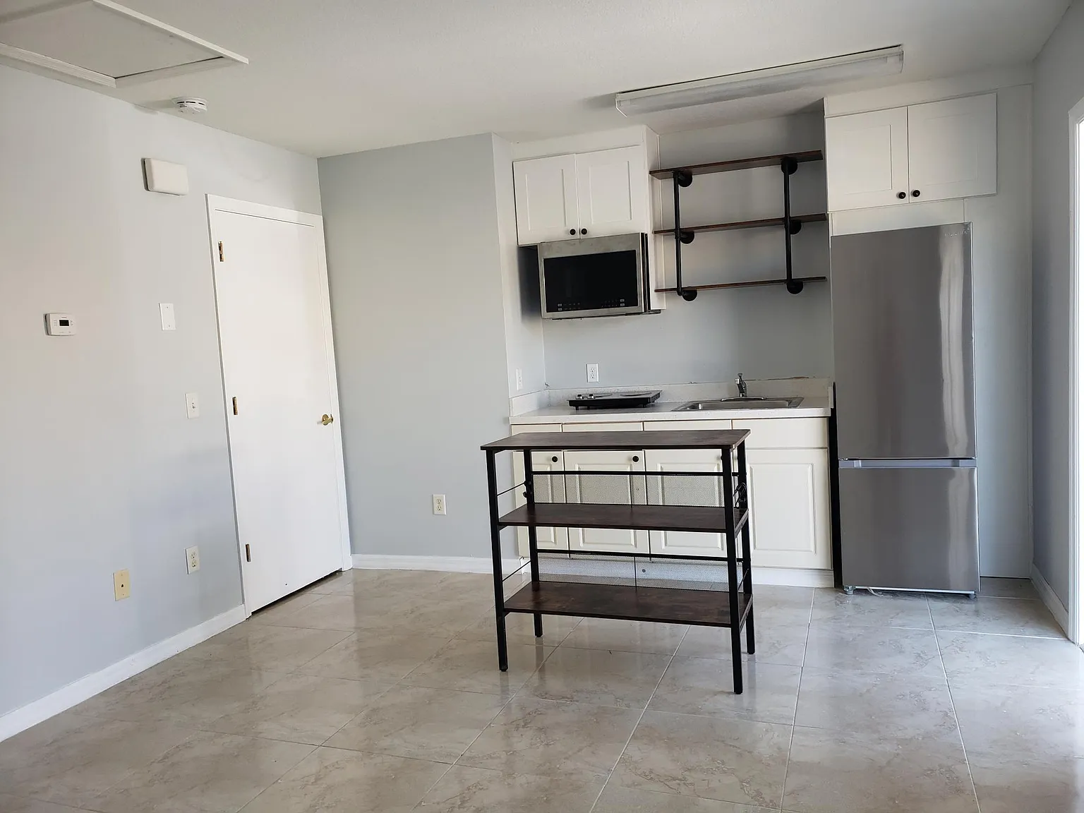 1 bed, 700 sqft, $1,175 — Photo 4