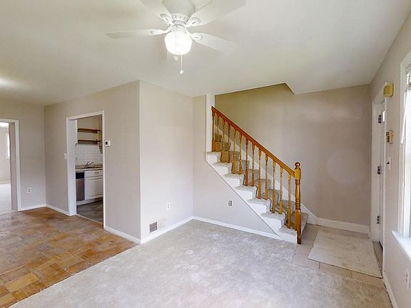 4th image of 5241 Patrick Henry Dr