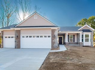 891 Preserve Ln, White Lake, MI 48386