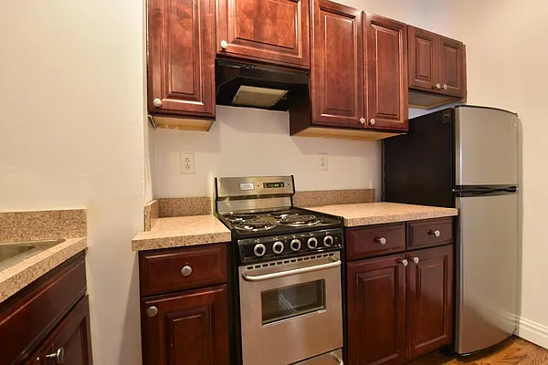 Rented by (Legacy) NY Quality Living Uptown | media 5